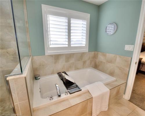 126 Robert Simone Way, Ayr, ON - Indoor Photo Showing Bathroom