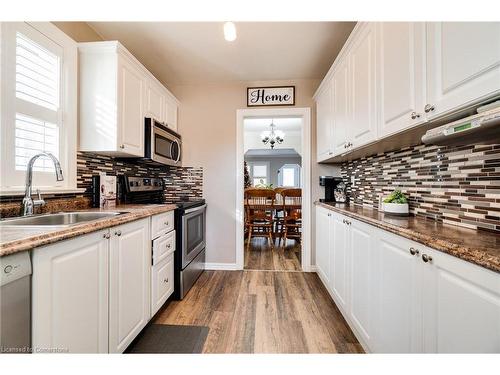 245 St Andrews Street, Cambridge, ON - Indoor Photo Showing Kitchen