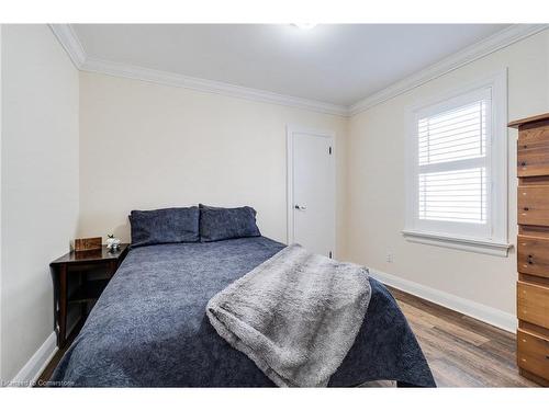 245 St Andrews Street, Cambridge, ON - Indoor Photo Showing Bedroom