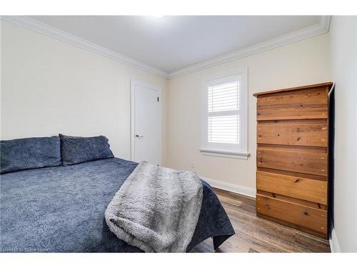 245 St Andrews Street, Cambridge, ON - Indoor Photo Showing Bedroom