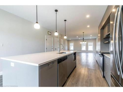 905-361 Quarter Town Line, Tillsonburg, ON - Indoor Photo Showing Kitchen With Stainless Steel Kitchen With Upgraded Kitchen