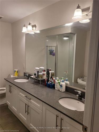 129 Haldimand Street Street, Kitchener, ON - Indoor Photo Showing Bathroom