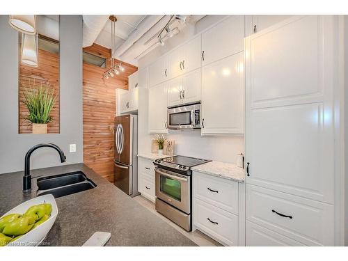 210-112 Benton Street, Kitchener, ON - Indoor Photo Showing Kitchen With Double Sink With Upgraded Kitchen