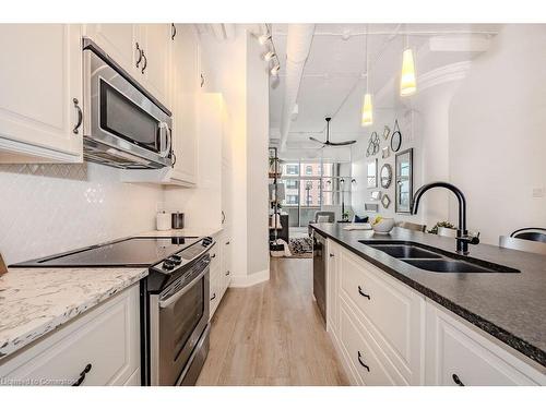 210-112 Benton Street, Kitchener, ON - Indoor Photo Showing Kitchen With Double Sink With Upgraded Kitchen