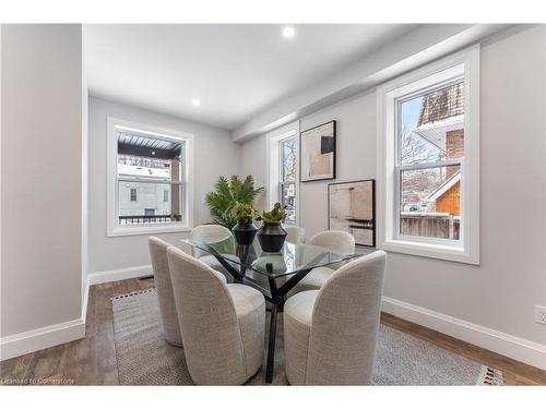 351 Fountain Street S, Cambridge, ON - Indoor Photo Showing Dining Room