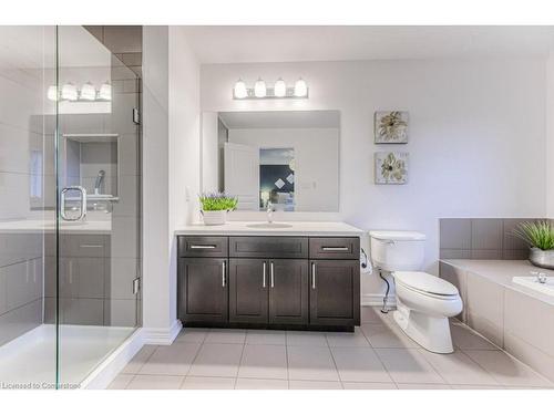 58 Condor Street, Kitchener, ON - Indoor Photo Showing Bathroom