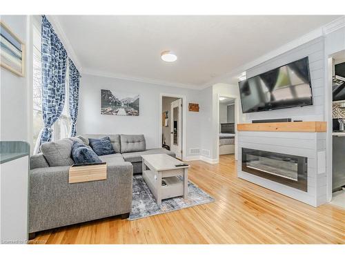 357 Dover Street S, Cambridge, ON - Indoor Photo Showing Living Room With Fireplace