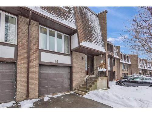 44-46 Cedarwoods Crescent, Waterloo, ON - Outdoor