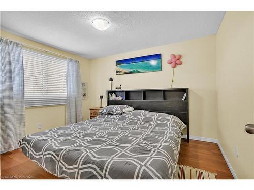 44-46 Cedarwoods Crescent, Waterloo, ON - Indoor Photo Showing Bedroom