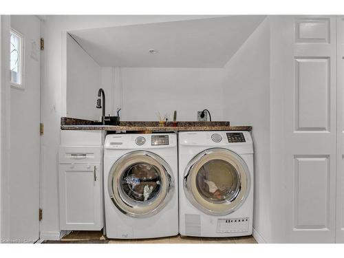 44-46 Cedarwoods Crescent, Waterloo, ON - Indoor Photo Showing Laundry Room