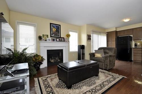 72 Senior Crescent, Cambridge, ON - Indoor Photo Showing Living Room With Fireplace