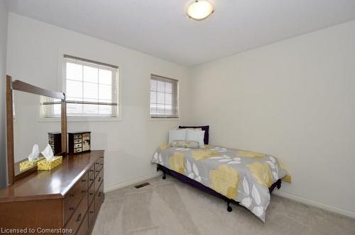 72 Senior Crescent, Cambridge, ON - Indoor Photo Showing Bedroom