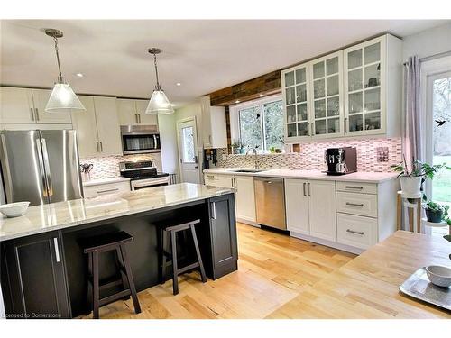 1413 West River Road, North Dumfries, ON - Indoor Photo Showing Kitchen With Upgraded Kitchen