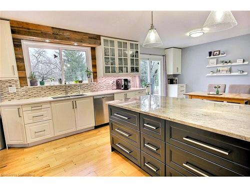 1413 West River Road, North Dumfries, ON - Indoor Photo Showing Kitchen With Upgraded Kitchen