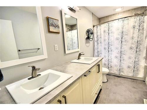 1413 West River Road, North Dumfries, ON - Indoor Photo Showing Bathroom