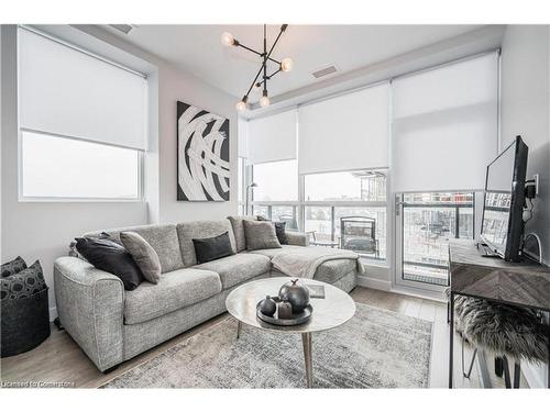 507-100 Garment Street, Kitchener, ON - Indoor Photo Showing Living Room