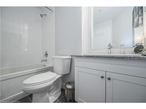 507-100 Garment Street, Kitchener, ON - Indoor Photo Showing Bathroom