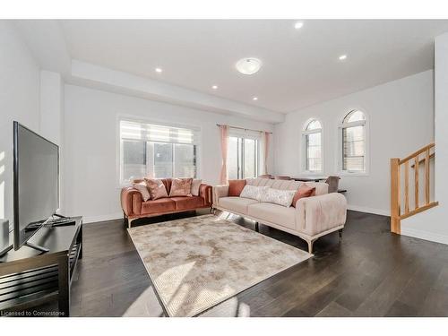 22 Sandstone Street, Cambridge, ON - Indoor Photo Showing Living Room