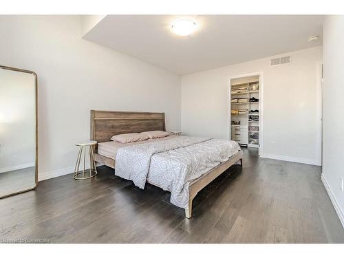 22 Sandstone Street, Cambridge, ON - Indoor Photo Showing Bedroom