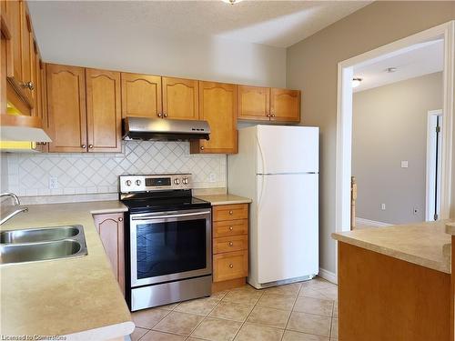 239 Buttercup Court, Waterloo, ON - Indoor Photo Showing Kitchen With Double Sink