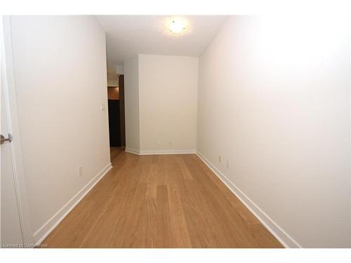 3603-33 Bay Street, Toronto, ON - Indoor Photo Showing Other Room