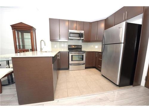 4004-16 Harbour Street, Toronto, ON - Indoor Photo Showing Kitchen