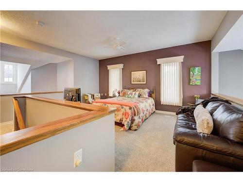 11D-350 Doon Valley Drive, Kitchener, ON - Indoor Photo Showing Bedroom