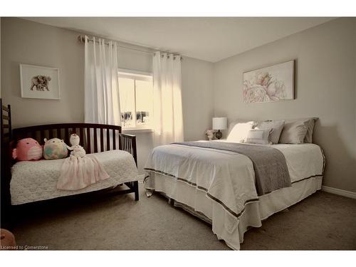 21C-388 Old Huron Road Road, Kitchener, ON - Indoor Photo Showing Bedroom