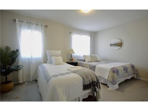 21C-388 Old Huron Road Road, Kitchener, ON - Indoor Photo Showing Bedroom