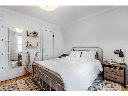 319 Douro Street, Stratford, ON - Indoor Photo Showing Bedroom