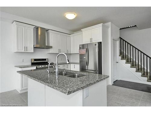 A-152 Rockcliffe Drive, Kitchener, ON - Indoor Photo Showing Kitchen With Double Sink With Upgraded Kitchen