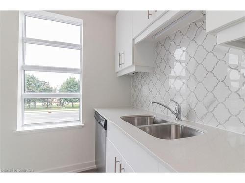 212-251 Northfield Drive, Waterloo, ON - Indoor Photo Showing Kitchen With Double Sink