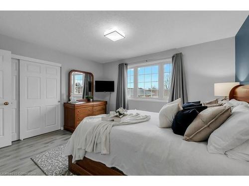 770 Kincaid Street, Listowel, ON - Indoor Photo Showing Bedroom