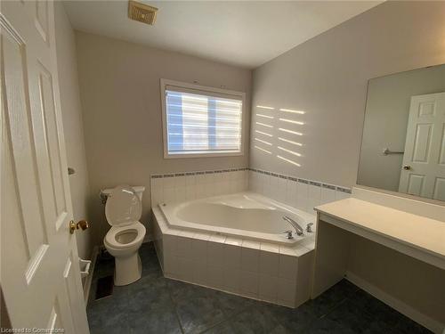 1449 Spring Garden Court, Mississauga, ON - Indoor Photo Showing Bathroom