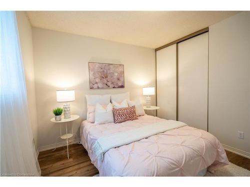 5-171 Ferguson Drive, Woodstock, ON - Indoor Photo Showing Bedroom