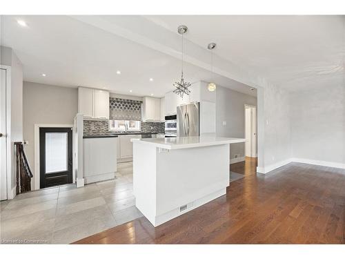 15 Rosewood Avenue, Etobicoke, ON - Indoor Photo Showing Kitchen