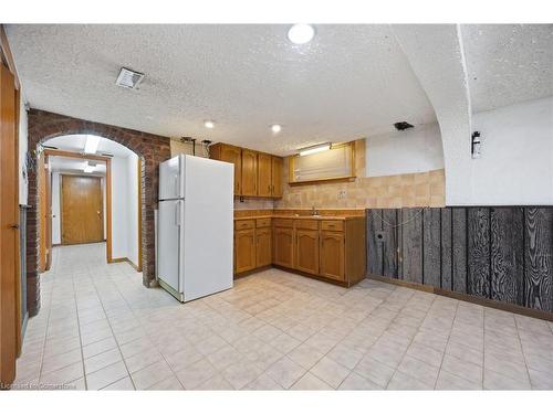 15 Rosewood Avenue, Etobicoke, ON - Indoor Photo Showing Kitchen