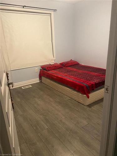 84 Blackbird Circle, Cambridge, ON - Indoor Photo Showing Bedroom