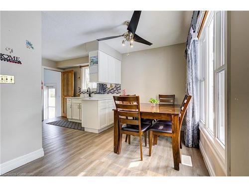 18 Spring Street, Drayton, ON - Indoor Photo Showing Dining Room