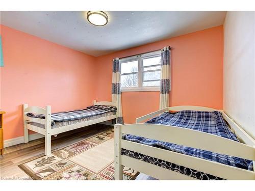 18 Spring Street, Drayton, ON - Indoor Photo Showing Bedroom