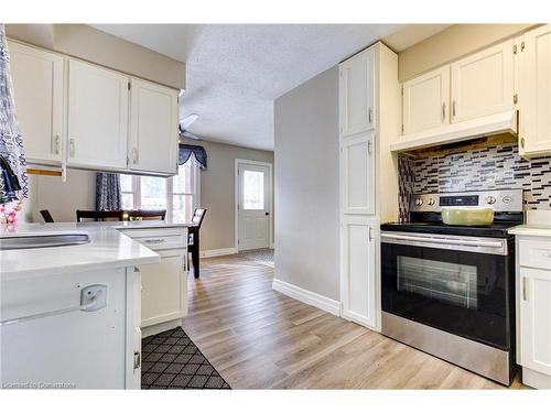 18 Spring Street, Drayton, ON - Indoor Photo Showing Kitchen