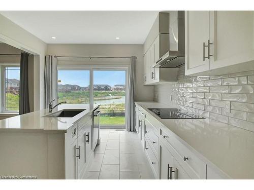 95 Georgina Street, Kitchener, ON - Indoor Photo Showing Kitchen With Upgraded Kitchen