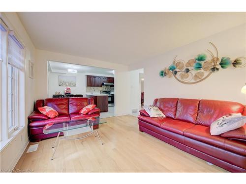 454 Timbercroft Crescent, Waterloo, ON - Indoor Photo Showing Living Room