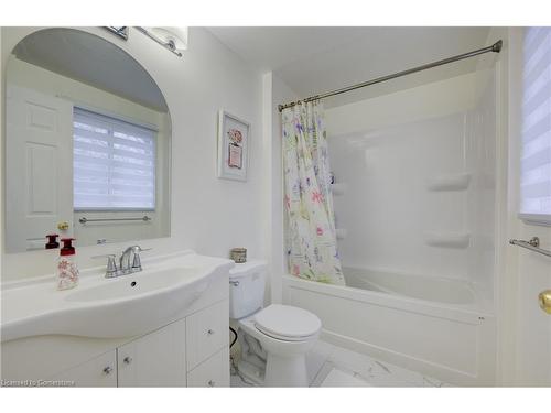 454 Timbercroft Crescent, Waterloo, ON - Indoor Photo Showing Bathroom