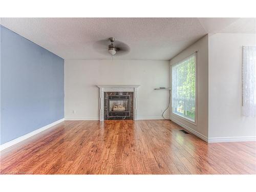 526 Westfield Drive, Waterloo, ON - Indoor Photo Showing Living Room With Fireplace