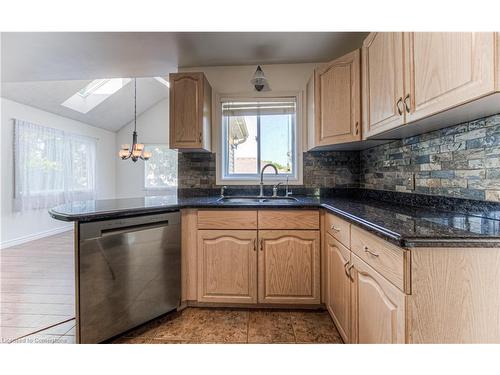 526 Westfield Drive, Waterloo, ON - Indoor Photo Showing Kitchen With Double Sink