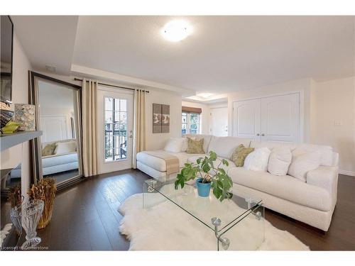 2C-255 Maitland Street, Kitchener, ON - Indoor Photo Showing Living Room With Fireplace