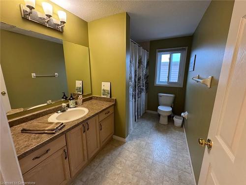 236 Oprington Place, Kitchener, ON - Indoor Photo Showing Bathroom