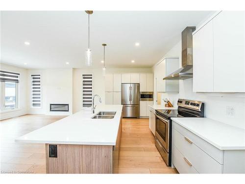 30-9150 Willoughby Drive, Niagara Falls, ON - Indoor Photo Showing Kitchen With Stainless Steel Kitchen With Double Sink With Upgraded Kitchen