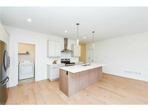 30-9150 Willoughby Drive, Niagara Falls, ON - Indoor Photo Showing Kitchen With Double Sink